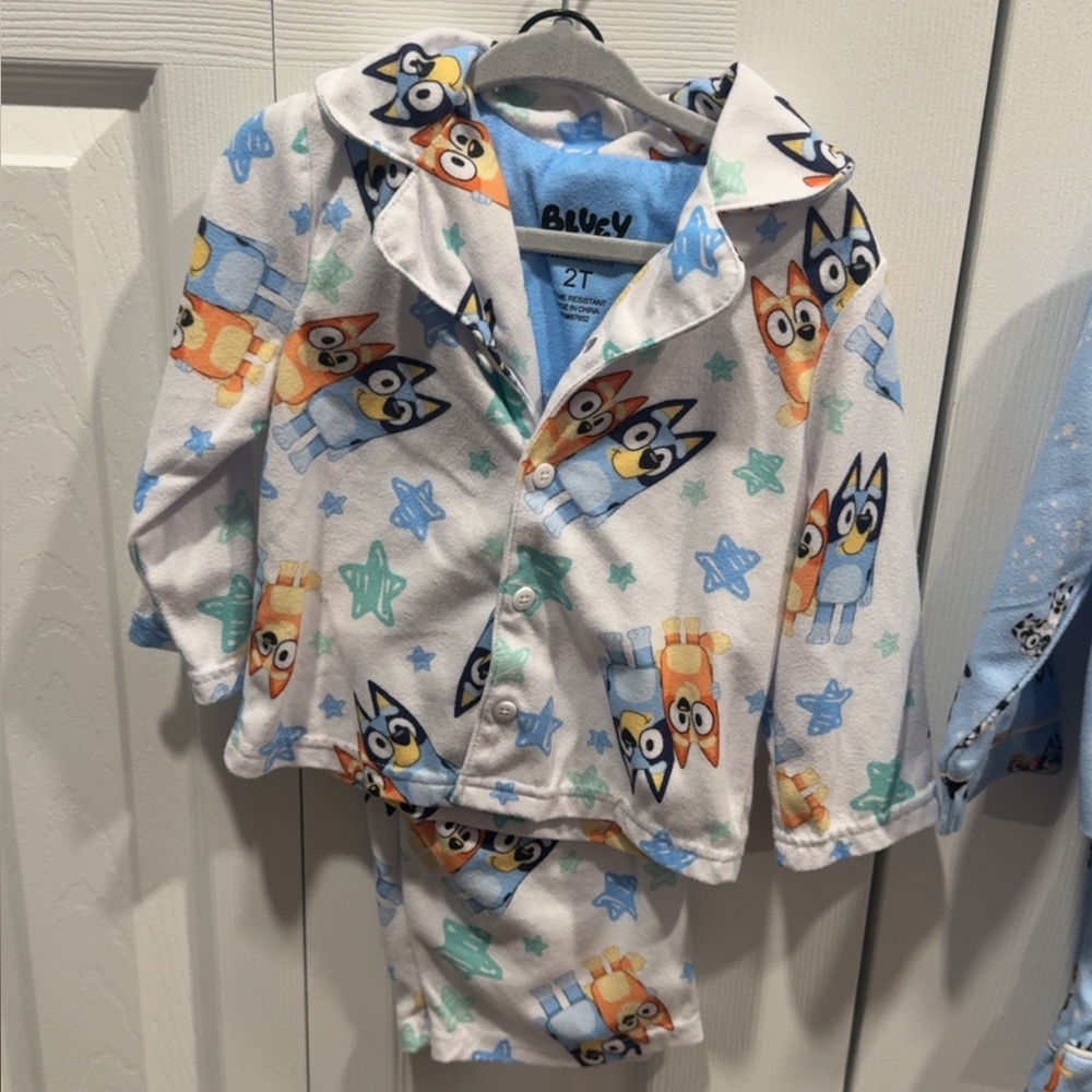 Bluey Fleece Pajama Set for Kids - White & Blue Star Print